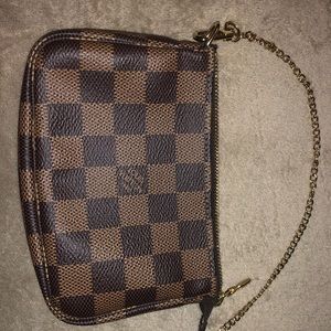 Louis Vuitton Mini Pochette